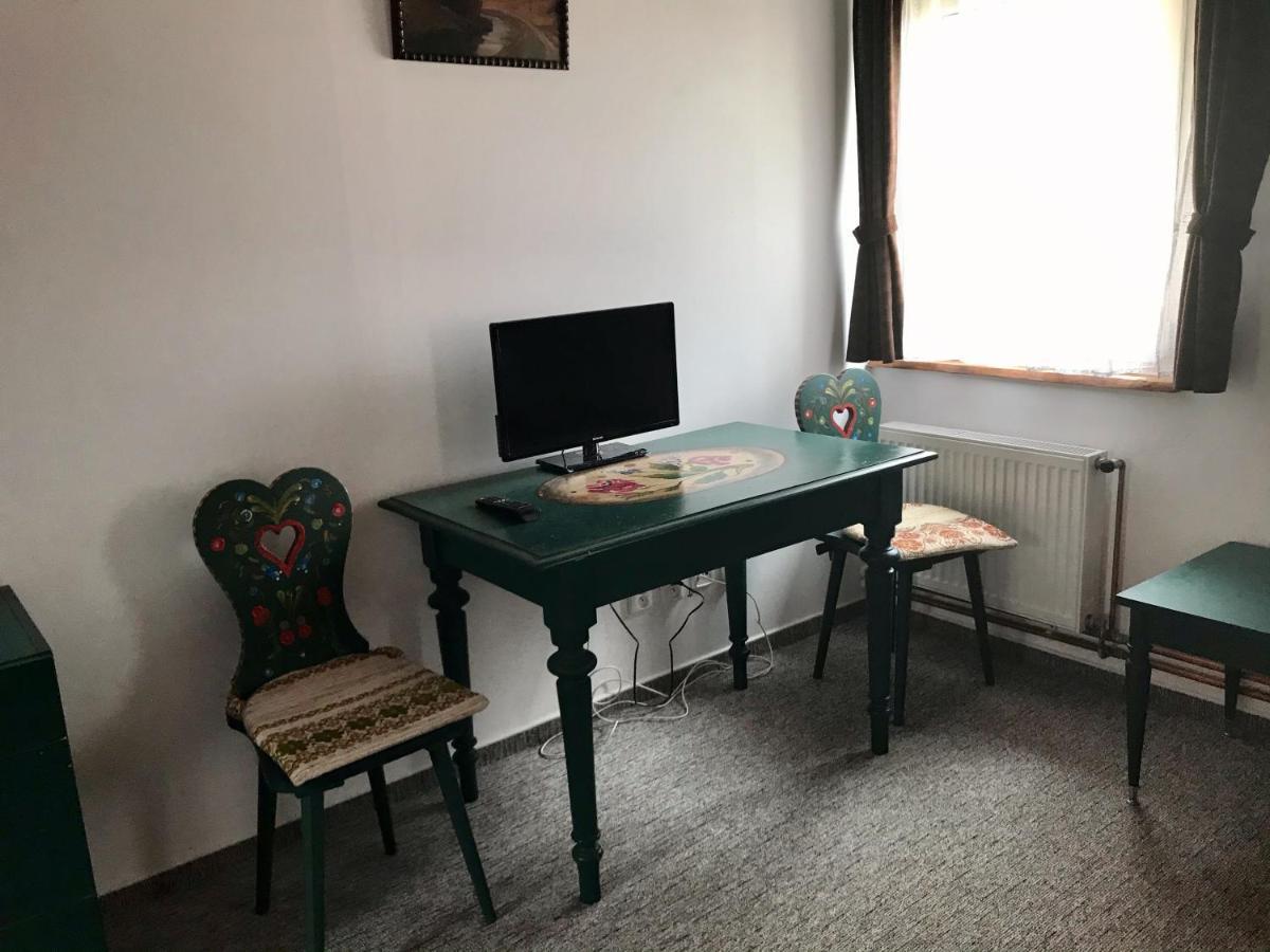 Bendovsky Dvur Bed & Breakfast Dusniky Bagian luar foto