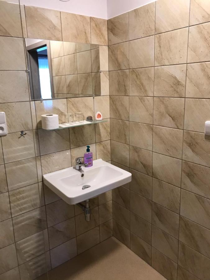 Bendovsky Dvur Bed & Breakfast Dusniky Bagian luar foto